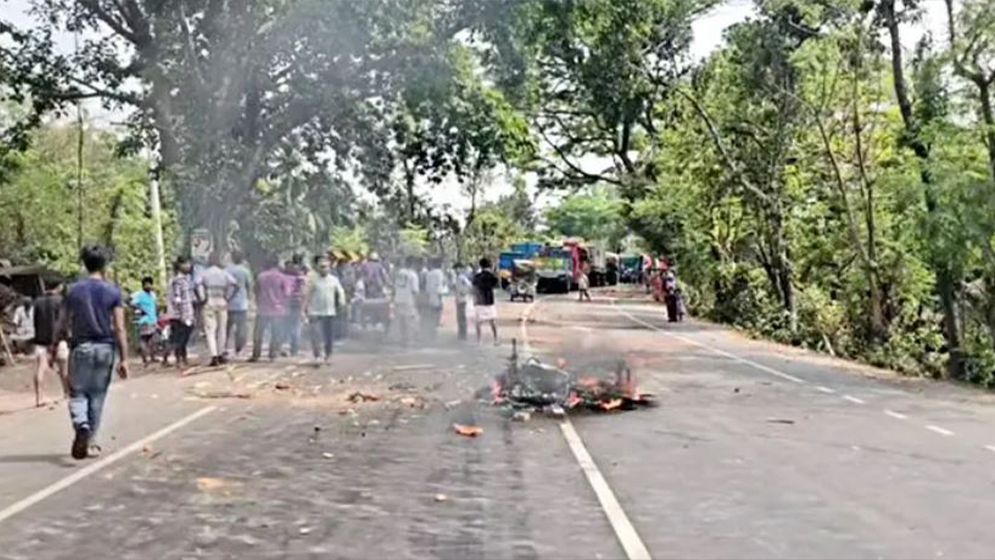 যুবদলের দু’পক্ষের সংঘর্ষে রণক্ষেত্র, মহাসড়ক অবরোধ