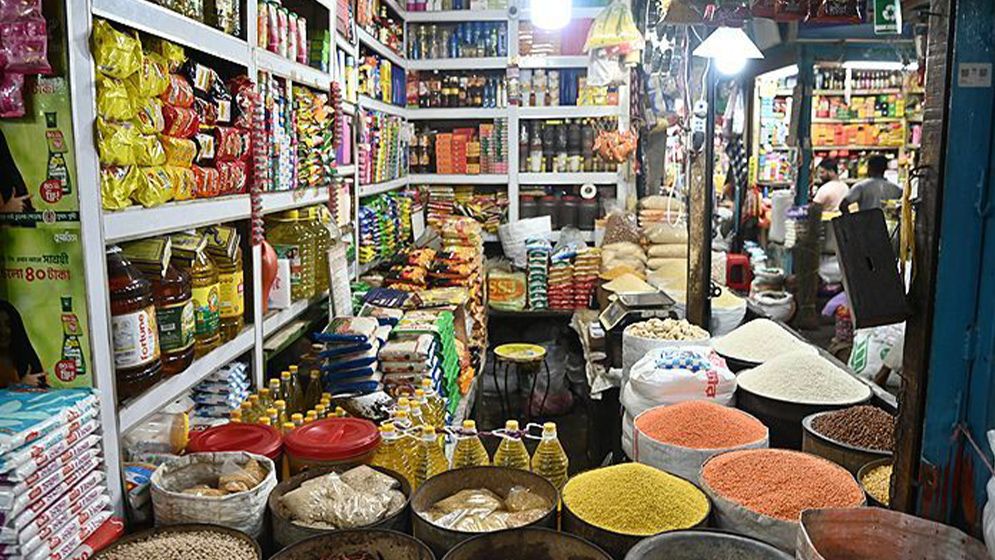 বাজার থেকে প্যাকেটজাত ভোজ্য তেল উধাও