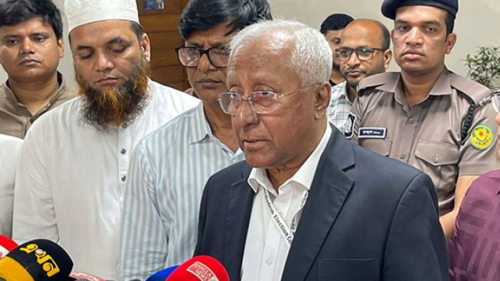 সংরক্ষিত নারী আসনের ভোট ১২ মে, তফসিল ৮ এপ্রিল  