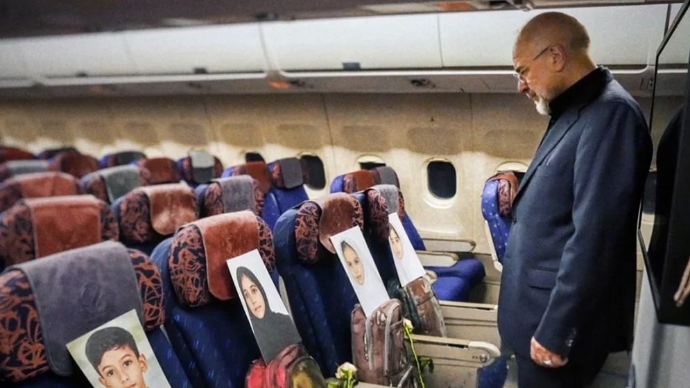 পাকিস্তান-যাত্রার বিমানে নিহত ইরানি শিশুদের ছবি, পোস্ট ঘিরে ব্যাপক আলোচনা  