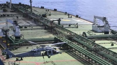 ইরানের তেলবাহী ট্যাংকার জব্দ করল যুক্তরাষ্ট্র