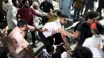 শাহবাগে ট্রান্সজেন্ডারদের ওপর হামলা