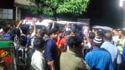 কুড়িগ্রামে ট্রাক-মাইক্রোবাস সংঘর্ষে নিহত ৩