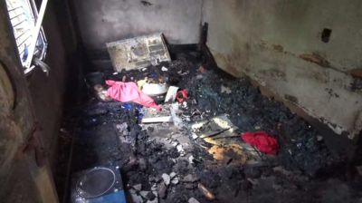 বাড়িতে আগুন, মেঝেতে মিললো স্বামী-স্ত্রীর দগ্ধ মরদেহ 
