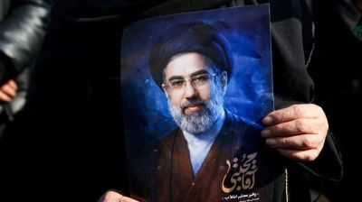 সুস্থ হয়ে উঠছেন মোজতবা খামেনি, গুরুত্বপূর্ণ বৈঠকে ভার্চুয়ালি অংশ নিচ্ছেন  