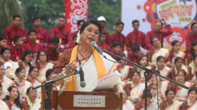 হাজারো কণ্ঠে বর্ষবরণ, নেতৃত্বে রেজওয়ানা চৌধুরী বন্যা