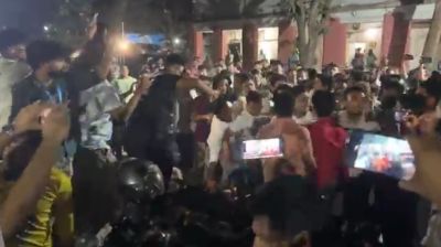 শাহবাগ থানায় মুসাদ্দিক ও জুবায়েরকে পেটাল ছাত্রদল