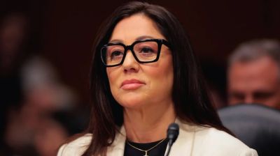 এবার ট্রাম্পের শ্রম সচিবের পদত্যাগ  