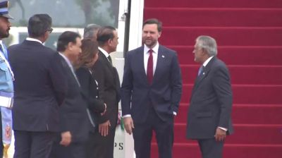 ইরানের সঙ্গে শান্তি আলোচনায় বসতে পাকিস্তানে মার্কিন ভাইস প্রেসিডেন্ট ভ্যান্স  