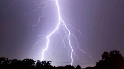 বিভিন্ন স্থানে বজ্রপাতে ১২ জনের মৃত্যু