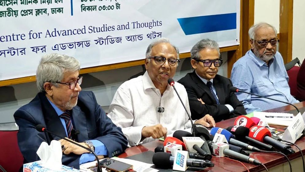 বর্তমান সরকারের উন্নয়নের ফাঁদে পড়ার প্রয়োজন নেই