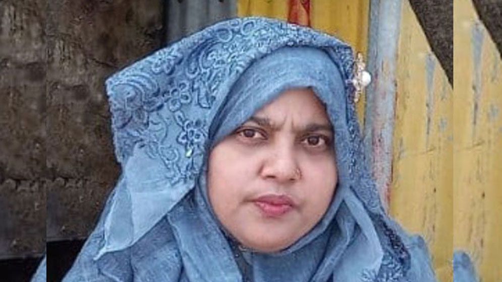 স্বামীর বিরুদ্ধে চেক জালিয়াতি মামলা করে নিজেই কারাগারে স্ত্রী 
