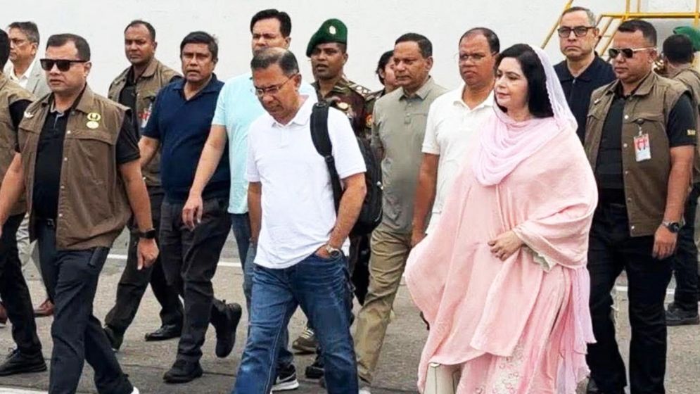 প্রধানমন্ত্রী সিলেটে পৌঁছেছেন