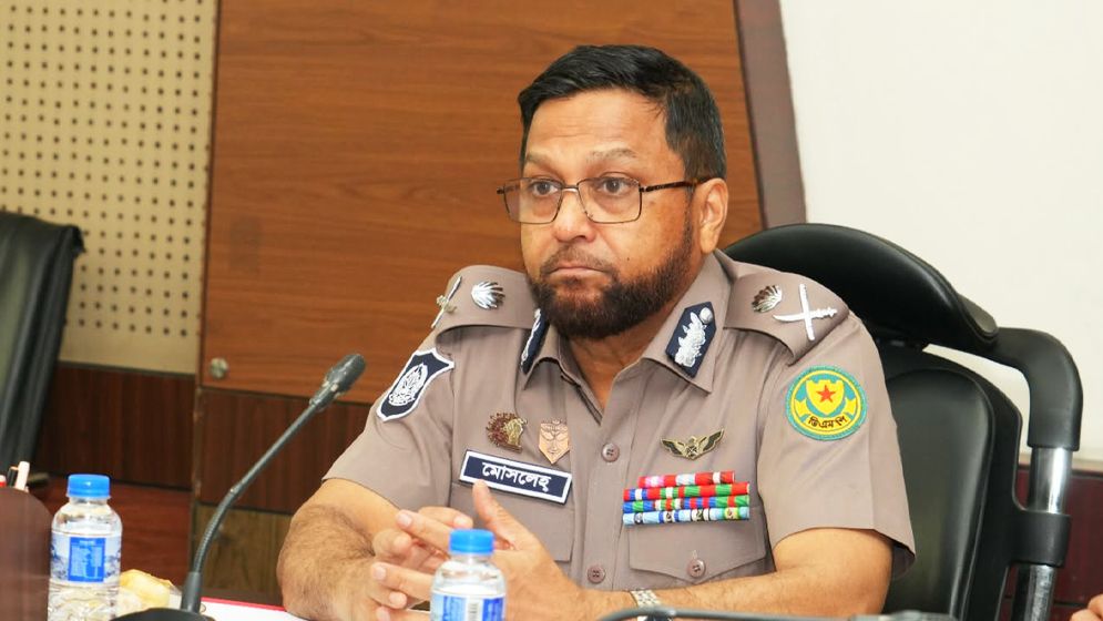 পশুবাহী গাড়ি হাটে ভেড়াতে জবরদস্তি করলেই শাস্তি