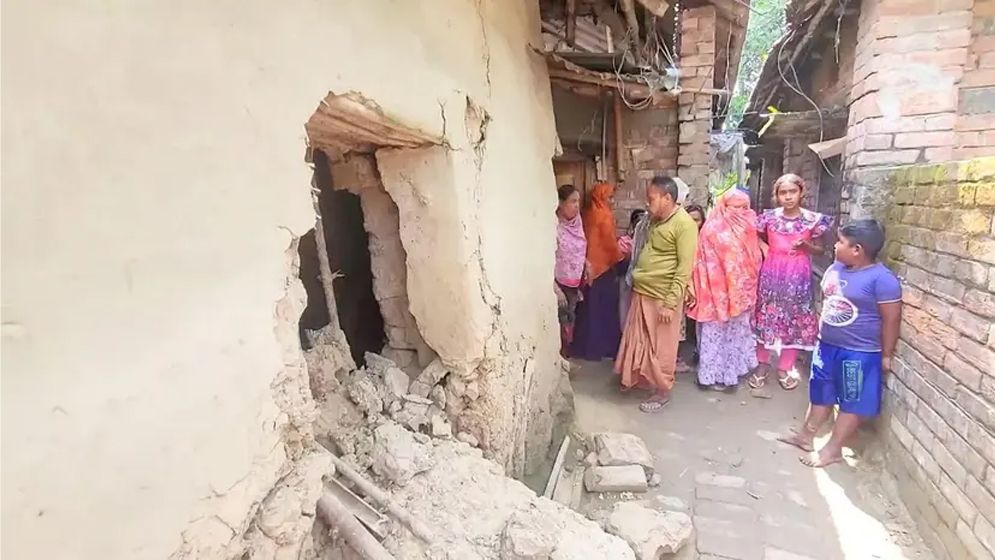 ডাকাতি শেষে পালানোর সময় গণপিটুনি, একজন নিহত