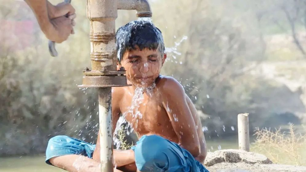 টানা তাপপ্রবাহে ভারতে ১৬ জনের মৃত্যু