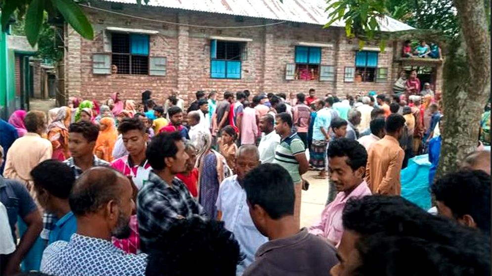 জমি নিয়ে বিরোধে বাবা-ছেলেকে হত্যা
