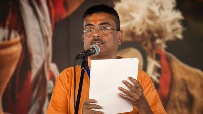 পশ্চিমবঙ্গের প্রধানমন্ত্রী হিসেবে শপথ নিলেন শুভেন্দু অধিকারী  