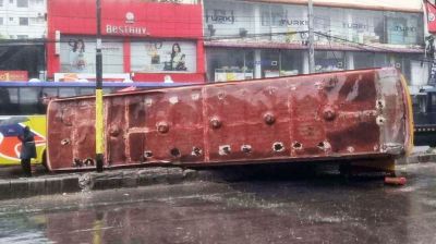 রাজধানীতে দুই বাসের সংঘর্ষে নিহত ৪