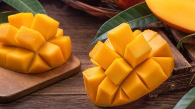 আম খেলে কি সত্যি শরীরের তাপমাত্রা বাড়ে