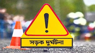 বাবার লাশ দেখতে বাড়ি ফেরার পথে প্রাণ গেল মেয়ের