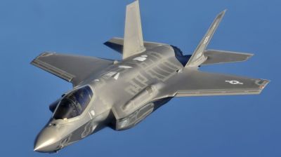 দু’দফা ধাওয়া খেয়ে পালালো মার্কিন যুদ্ধবিমান