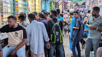 গাবতলীতে ঘরমুখো মানুষের চাপ