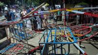 চলন্ত নাগরদোলা ভেঙে আহত ৫ আরোহী