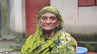 জমি লিখে নিতে বৃদ্ধাকে অপহরণ, আদালতে মামলা