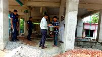 সড়কে নির্মাণসামগ্রী রেখে ভোগান্তি, আখাউড়ায় প্রশাসনের অভিযান