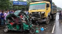 ট্রাক-অটোরিকশার মুখোমুখি সংঘর্ষ, হতাহত ৪